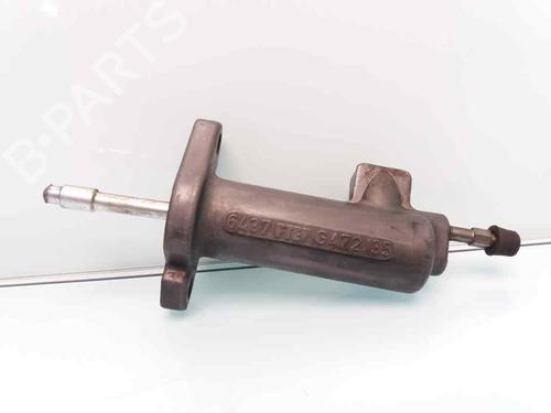Used Clutch slave cylinder MERCEDES-BENZ C-CLASS (W202) C 220 CDI (202.133) (125 hp) 25281626