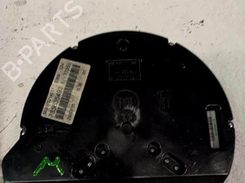 Used Instrument cluster FIAT 500 (312_) 1.2 (312AXA1A) (69 hp) 29558857