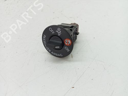 Used Switch SMART FORTWO Coupe (453) electric drive / EQ (453.391) (56 hp) 29499936
