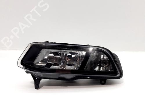 Used Left front fog light VW POLO V (6R1, 6C1) 1.4 TDI (90 hp) 31580256