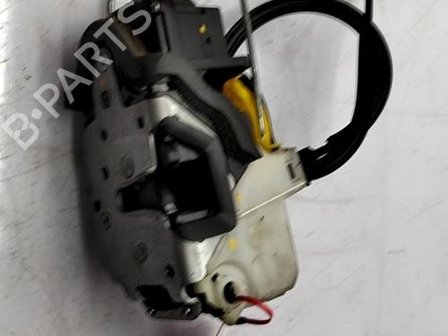 venstre-foran-las-chevrolet-aveo-hatchback-t300-2011-32108234 main image