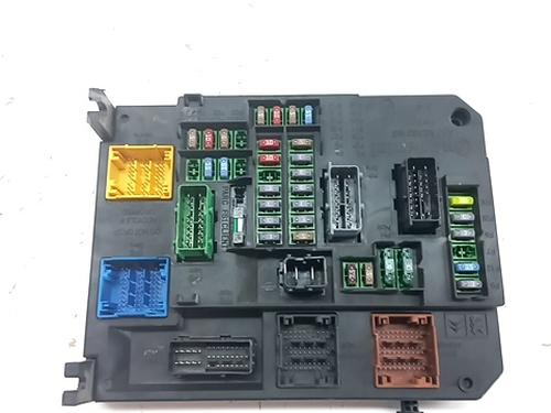 Used Fuse box CITROËN C4 II (NC_) 1.6 THP 155 (156 hp) 30452420