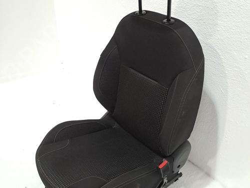 Right front seat PEUGEOT 208 I (CA_, CC_) 1.2 VTI 82 | BP24402639C16 