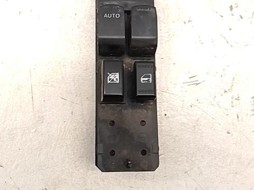 Used Left front window switch Left front window switch AUDI A4 B6 (8E2) 2.0 (130 hp) 35771746 35771746