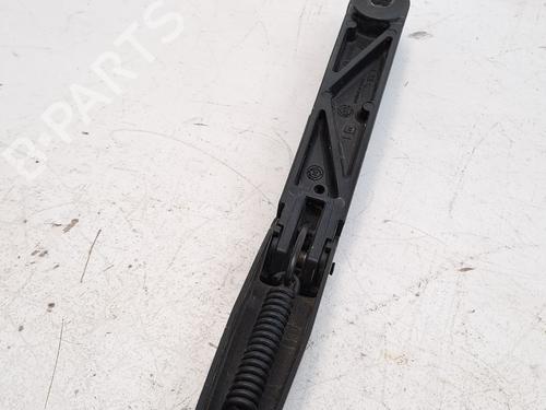 Used Front windshield wiper arm VW GOLF V (1K1) 1.9 TDI (105 hp) 28141932