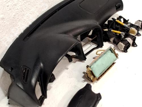 Used Airbag Kit TOYOTA CELICA Coupe (_T20_) 1.8 i 16V (AT200) (116 hp) 32159487