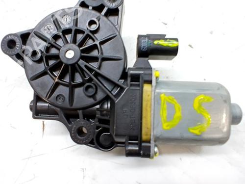 Used Right rear window motor HYUNDAI i30 (GD) 1.4 CRDi (90 hp) 30622549