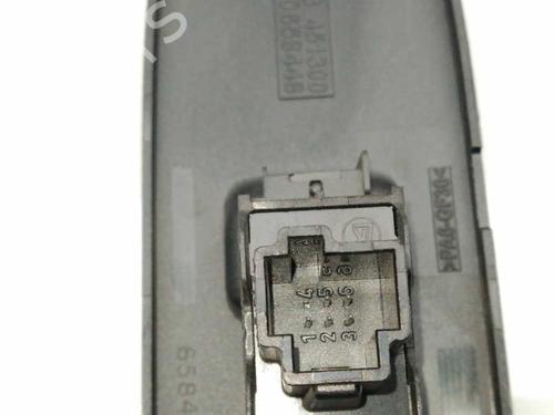 Used Right front window switch VOLVO S40 II (544) 2.0 D (136 hp) 23874013
