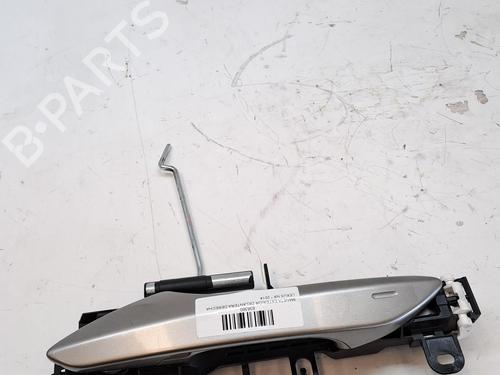 Poignée extérieure avant droite LEXUS NX (_Z1_) 300h AWD (AYZ15, AYZ15_, AYZ15R) (197 hp) 26192156