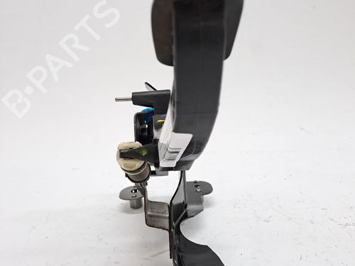 Clutch pedal RENAULT MEGANE III Hatchback (BZ0/1_, B3_) 1.5 dCi | BP25833911I13 