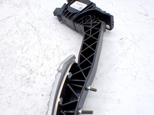 Pedal FORD FIESTA VII (HJ, HF) 1.0 EcoBoost | BP40545771I4 - Image 3