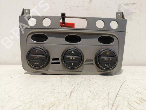 AC Styreenhet / Manøvreringsenhet ALFA ROMEO 147 (937_) 1.9 JTD (937.AXD1A, 937.BXD1A, 937.AXV1A, 937.BXB1A,... (115 hp) 25457703