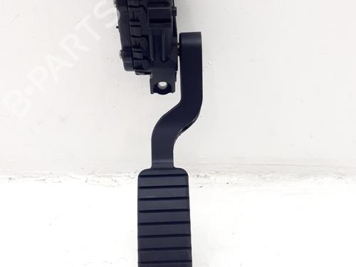 pedal-renault-laguna-ii-bg01_-2001-2002-2003-2004-2005-2006-2007-32743440 main image