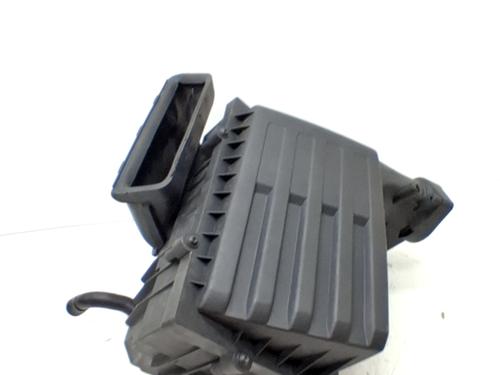 Used Air filter box Air filter box VW GOLF VII (5G1, BQ1, BE1, BE2) 1.6 TDI (105 hp) 33762301 33762301