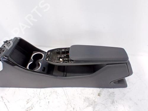 middle-console-bmw-x1-u11-2022-40546393 main image
