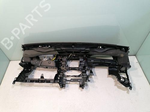 Tableau de bord TOYOTA HILUX VIII Pickup (_N1_) 2.4 D 4WD (GUN125_, GUN125R) (150 hp) 27461553
