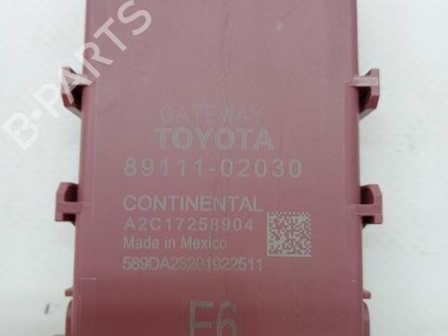 Used Electronic module TOYOTA COROLLA Saloon (_E21_) 1.8 VVTi Hybrid (ZWE211) (122 hp) 23344994
