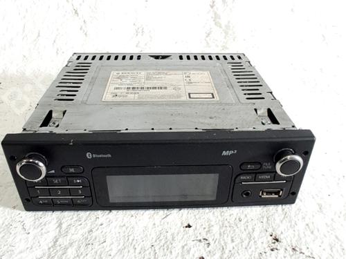 Used Radio RENAULT KANGOO / GRAND KANGOO II (KW0/1_) 1.5 dCi 75 (KW07, KW10, KW04) (75 hp) 32107185