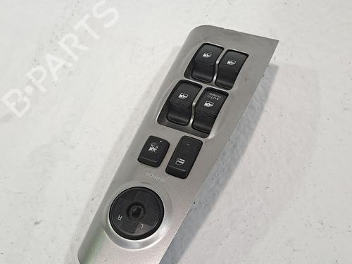 Used Left front window switch KIA SPORTAGE II (JE_, KM_) 2.0 i 16V (141 hp) 25613457