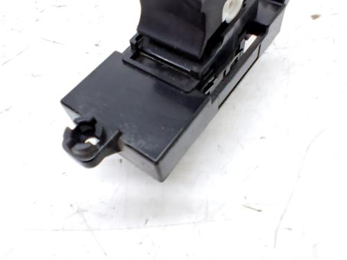 right-front-window-switch-hyundai-i30-coupe-2013-36321375 main image