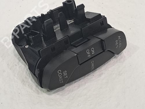 Used Steering wheel controls CHEVROLET EPICA (KL1_) 2.0 D (150 hp) 27274941
