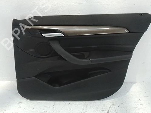 Forreste højre beklædning Forreste højre beklædning BMW X1 (F48) sDrive 18 d (150 hp) 35977382 35977382