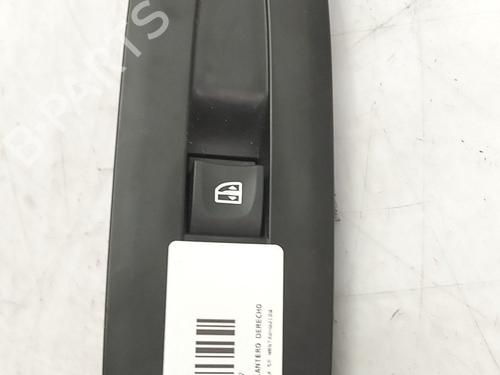 right-front-window-switch-renault-megane-iv-hatchback-b9amn_-2015-37726893 main image