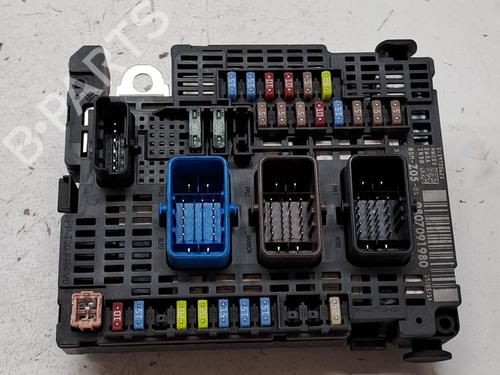 Used Fuse box PEUGEOT 308 II (LB_, LP_, LW_, LH_, L3_) 1.2 THP 130 (131 hp) 27672939