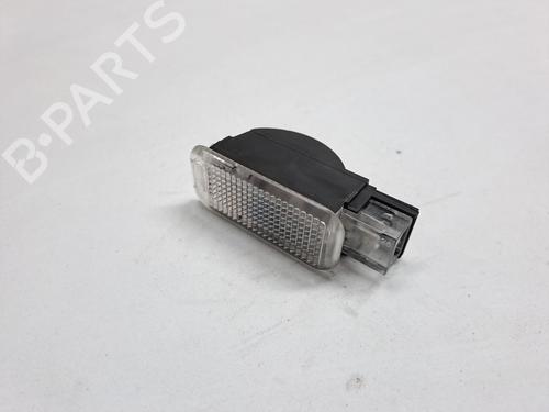 Used Interior roof light AUDI A4 B8 (8K2) 2.0 TDI (136 hp) 24172079