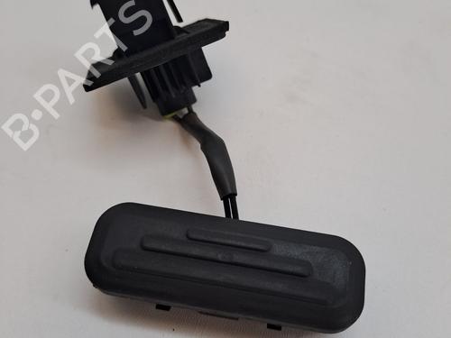 Used Tailgate handle OPEL CORSA F (P2JO) 1.2 (68) (101 hp) 23374079