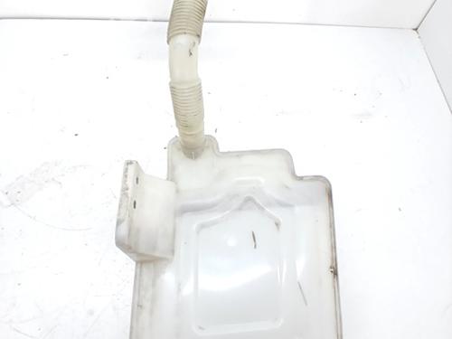 Used Windscreen washer tank AUDI A3 (8P1) 2.0 TDI 16V (140 hp) 30337342