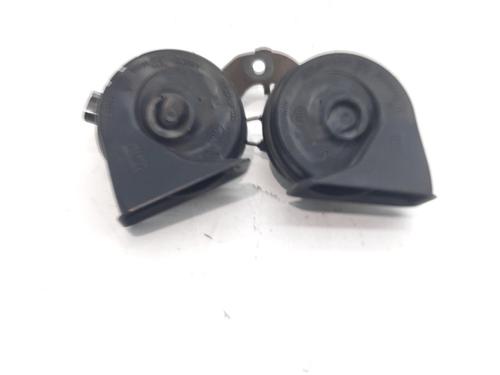 horn-fiat-freemont-345_-2011-33761106 main image