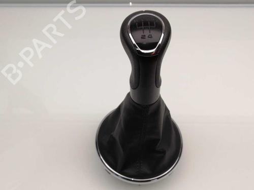 shift-knob-skoda-fabia-ii-542-2006-2007-2008-2009-2010-2011-2012-2013-2014-23404984 main image