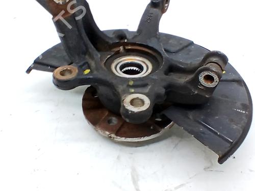 Used Right front steering knuckle MG MG ZS SUV (AZS1) 1.5 VTi (106 hp) 32359595