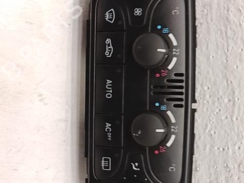climate-control-mercedes-benz-c-class-w203-2000-2001-2002-2003-2004-2005-2006-2007-40549149 main image