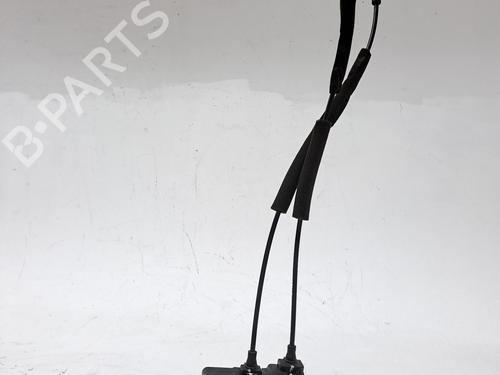 Used Front right lock CHEVROLET CAPTIVA (C100, C140) 2.0 D 4WD (150 hp) 26450978