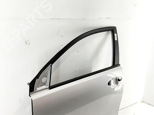 Puerta delantera izquierda Puerta delantera izquierda KIA STONIC (YB) 1.0 T-GDi (120 hp) 39740361 39740361