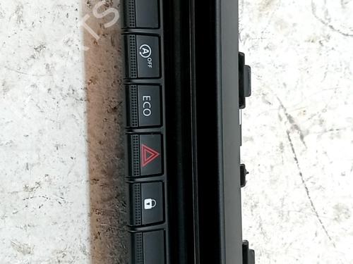 Used Warning switch Warning switch RENAULT KANGOO III Box Body/MPV 1.5 Blue dCi 95 (FJAB) (95 hp) 36523556 36523556