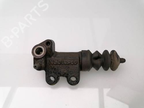 Used Clutch slave cylinder NISSAN NAVARA NP300 Pickup (D23, D23T) 2.3 dCi 4x4 (D231) (163 hp) 23937204