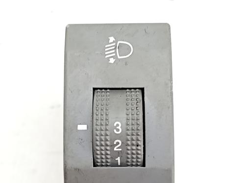 Commande de phare KIA SORENTO I (JC) 2.5 CRDi (170 hp) 32105160