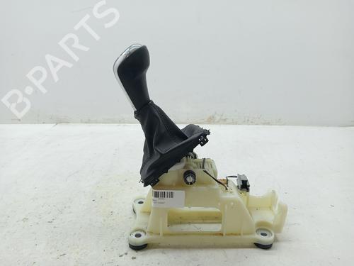 Used Gear lever VOLVO XC60 II (246) D3 (150 hp) 23356589