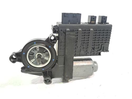 Rudehejsemotor forskærm højre CITROËN C4 Grand Picasso I (UA_) 2.0 HDi 138 (136 hp) 27891666