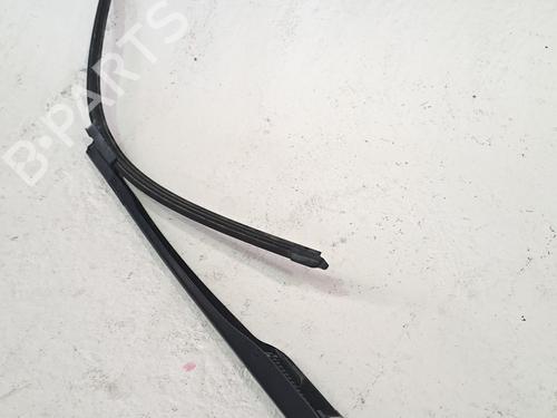Used Front windshield wiper arm HONDA CIVIC VIII Hatchback (FN, FK) 2.2 CTDi (FK3) (140 hp) 29557388