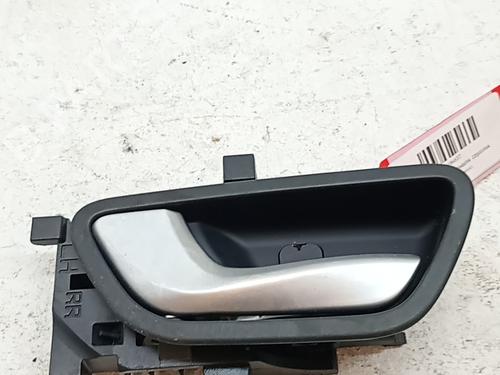 Used Rear left interior door handle Rear left interior door handle 39401368 39401368