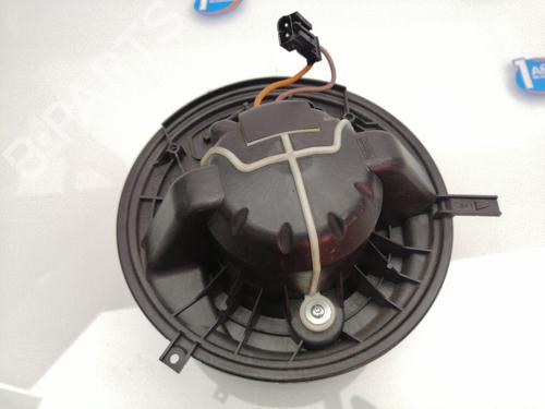 Used Heater blower motor MERCEDES-BENZ B-CLASS Sports Tourer (W245) B 180 CDI (245.207) (109 hp) 23378537