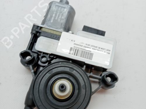 Rudehejsemotor bagstkærm venstre SEAT LEON (5F1) 1.6 TDI (110 hp) 23352044