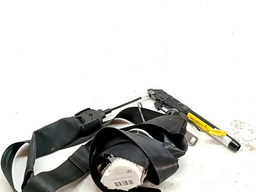 Used Front right seatbelt FIAT 500L (351_, 352_) 1.4 (199LYB1B) (95 hp) 32104933