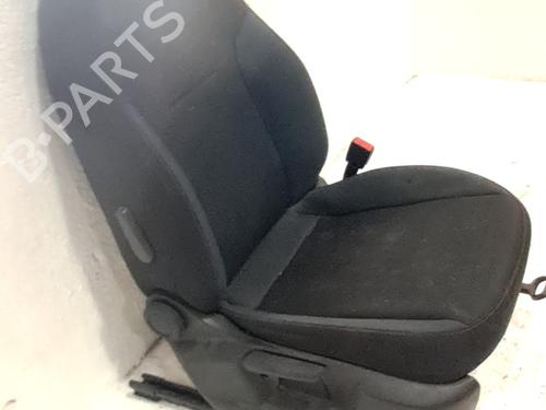 Used Right front seat Right front seat SEAT ATECA (KH7, KHP) 1.4 TSI (150 hp) 35779143 35779143