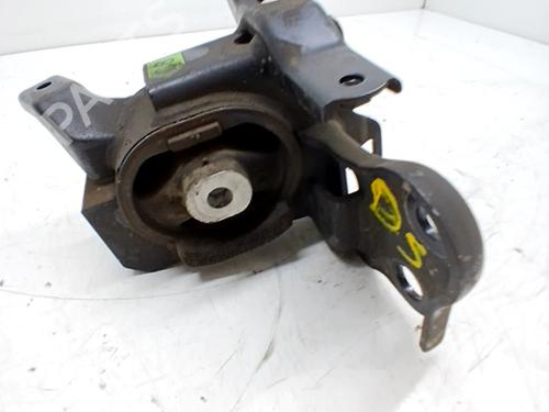 Used Engine mount TOYOTA AURIS (_E18_) 1.4 D-4D (NDE180_, NDE180R) (90 hp) 29991753