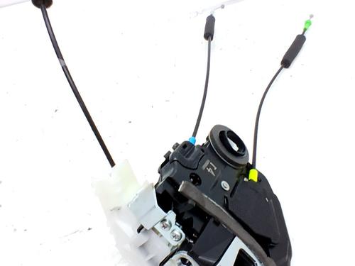 rear-right-lock-toyota-c-hr-_x1_-2016-33815623 main image